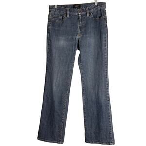 Talbots Women's Boot Cut Jeans in Medium Wash. Size 6/Six